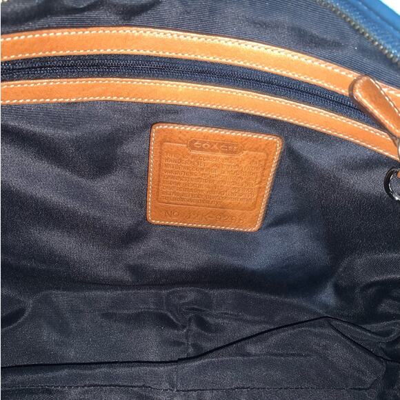 RARE Vintage COACH Distressed Striped Color Block Hobo Shoulder Bag w/ Wristlet - Picture 15 of 16